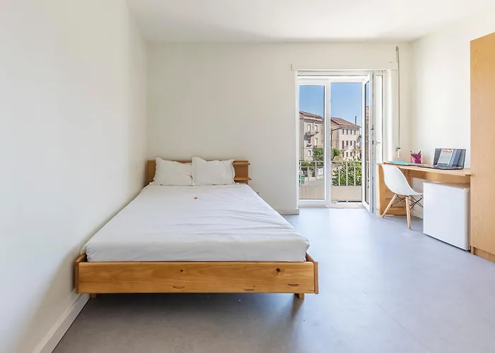 Studentville Academia