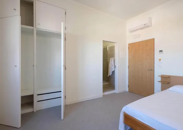 Studentville Academia Bed and breakfast