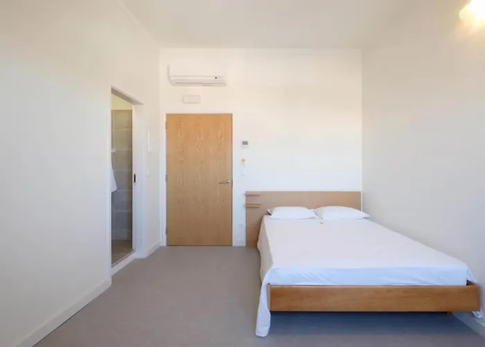 Bed and Breakfast Studentville Academia 3*