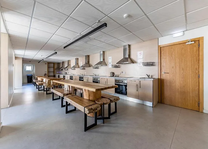 Studentville Academia Bed and Breakfast Κοΐμπρα